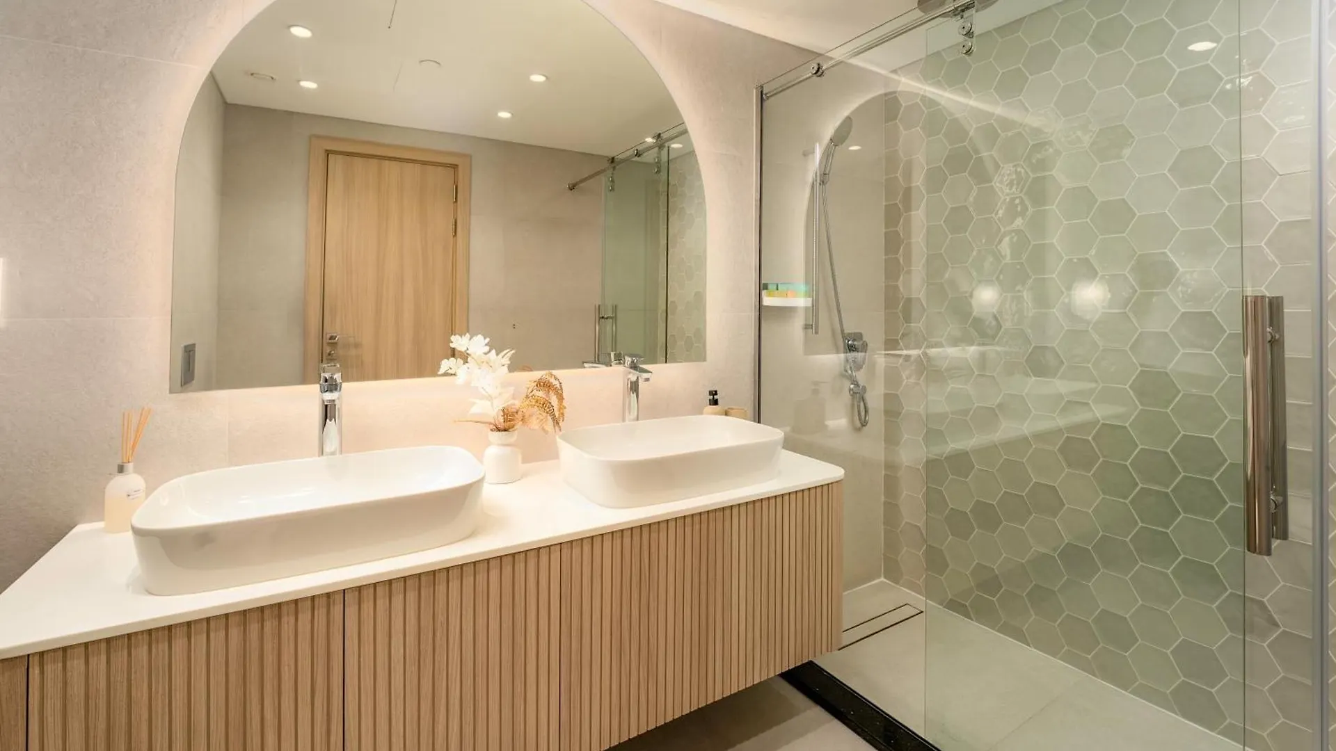 Stunning 2 Bedroom In The Heart Of Downtown, 360 Views Dubai